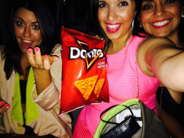 Katielower's tweet photo. Girls gotta eat @Doritos http://t.co/6lpUiOYeag