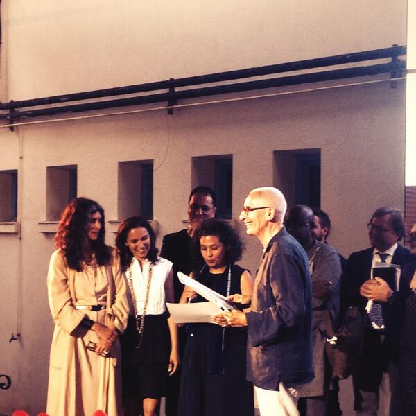 ProcessTunisie's tweet image. Le Président du jury avec l'équipe Process #ProcessTn