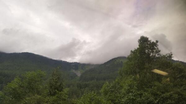 MattOnTheTrain's tweet photo. Passed under the Cascade Mountains on the train. http://t.co/PVdctuoGgq