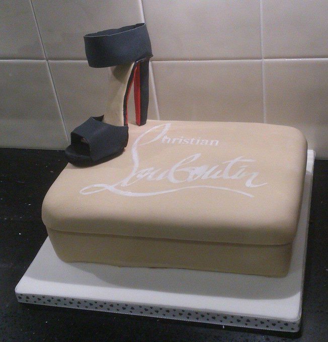 Daughters 16th Birthday cake all ready,mini replica of her shoes for Prom #Louboutins #redsole #sweet16
