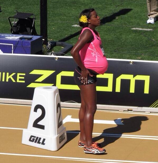 34 wks pregnant, Olympian/4x defending US champ, @AlysiaMontano ran the 800m prelim @ #USAOutdoors today #TrackNation