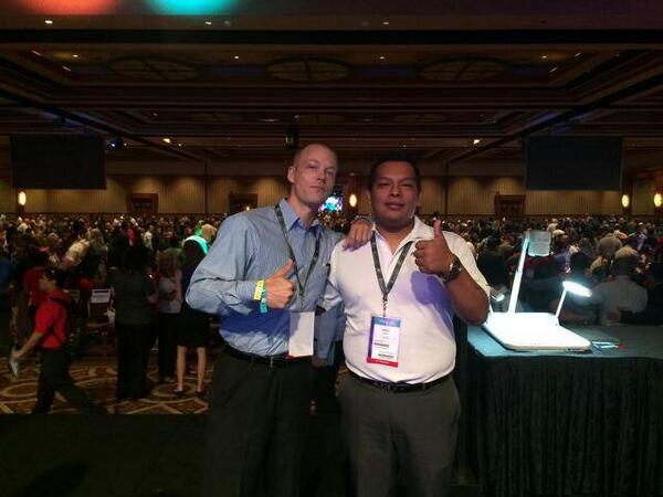 omarcruz568's tweet photo. Vegas http://t.co/6yshICaR3c