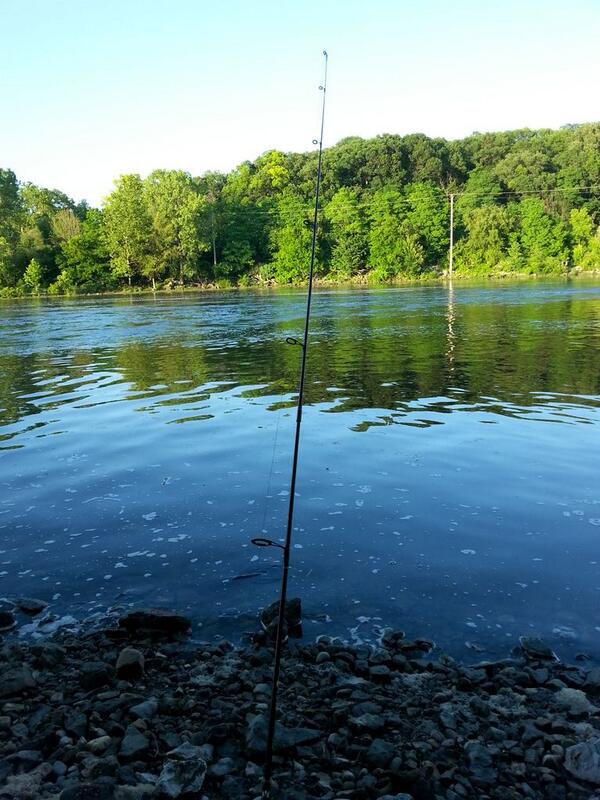 1STOIndiana's tweet photo. Had a good evening on the river. Now to get some rest for work tomorrow. Also some of my Fat Raxx site from Invite http://t.co/BFvbSyOXi4