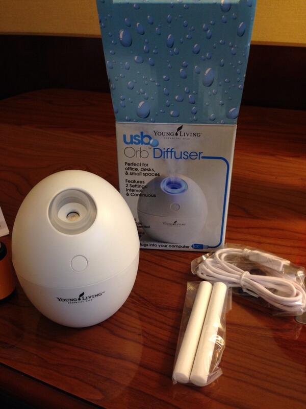 freshoilteam's tweet image. The Orb is AdORBable! #diffuser #ylconvention #usbplug