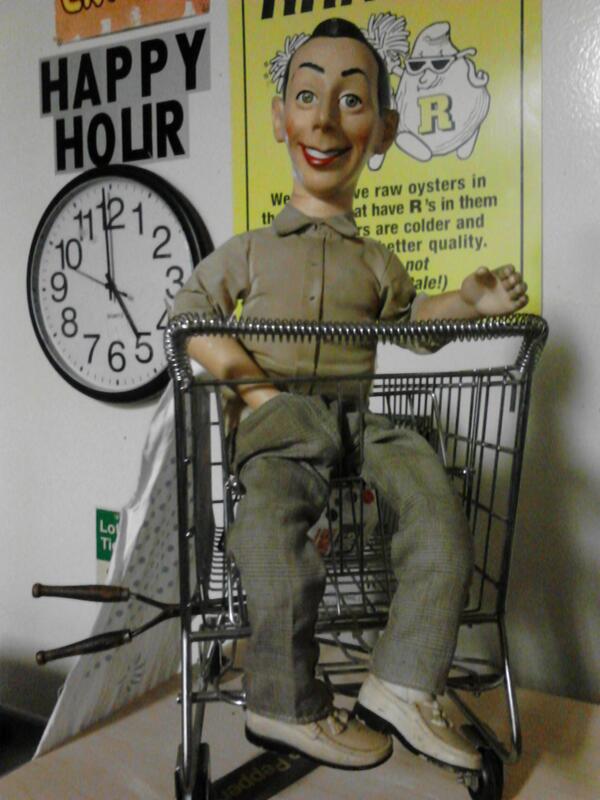 Chivalrylive's tweet image. at my buddy's shop...# smelly fingers....