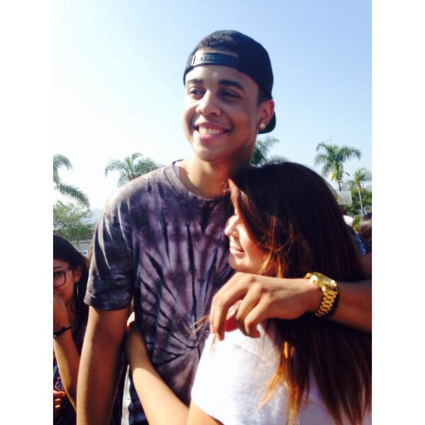 JennyCuteness's tweet image. Best moment of my life. in the arms of this sexyass man 🙏🙏🙏💕 #godblessyourdna #papik @kburton_25