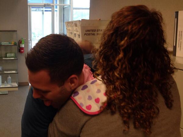 TheRDLab's tweet image. AJ's morning burping with Maribel