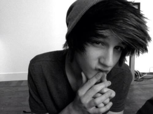 ThtFxckedUpGuy's tweet image. Sup guys I'm a new fl account can you RT to help me get followers please ❤️