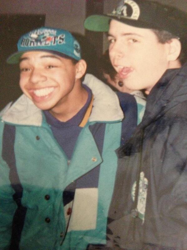 EricYutzy's tweet image. HA! Yo-starter jackets were must haves! MT @ConstanceJones  Happy Early BDay #FlashBackFri pic Yutzy Starter Jacket!