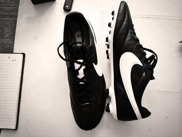 TeddyEasthope's tweet photo. Pre season is here. Sorted myself some new wheels. #ifYouCan'tTreatYourself..WhoCanYouTreat? @NikeUK @TheGillsFC http://t.co/9JPH5vzrTn