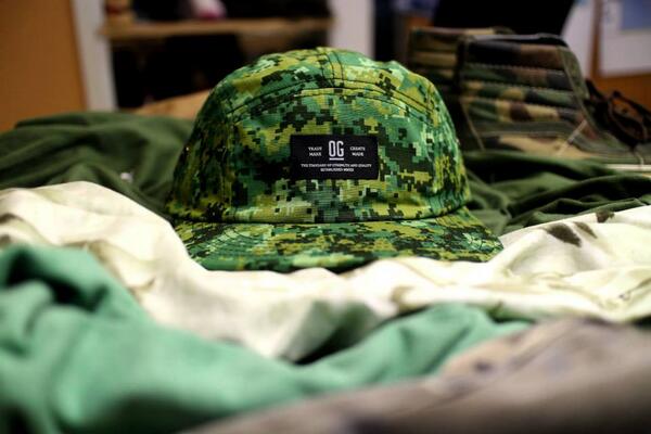OGJAKARTA's tweet photo. THE DAZZLE
#OG5PANEL #OG2014 

PRICE : Rp.99.000

FREE SHIPPING only for today http://t.co/9B9P5XOCE2