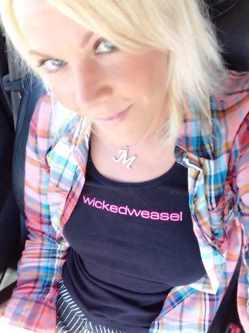 #selfie #wickedweasel #mileyweasel http://t.co/nfYnqRUy0L<a href="/tag/selfie"class="tags">#selfie</a><a href="/tag/wickedweasel"class="tags">#wickedweasel</a><a href="/tag/mileyweasel"class="tags">#mileyweasel</a>