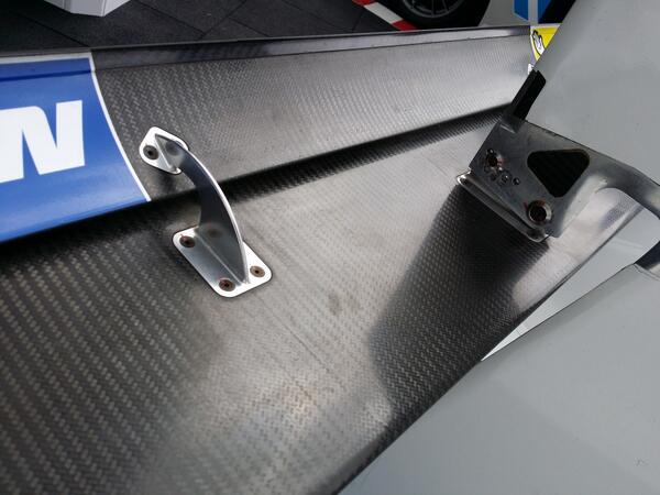 Slot gap wing