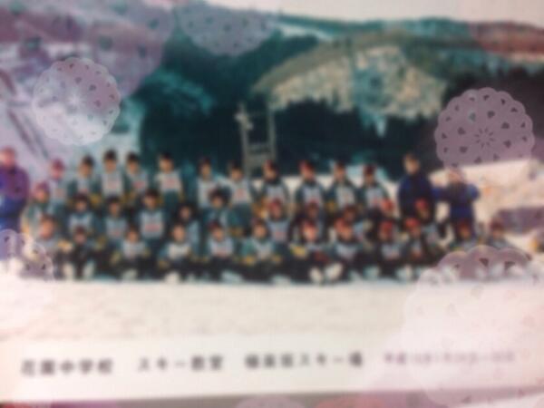 4211221's tweet photo. 出会ってから8年。2回別れたけど、今またこうやって戻れてる事に感謝。
別れてから空白の4年半あるけど、ブランクを感じさせない程今は仲良しです。

中学の写真見たらいつもじゅんちゃんがおる。今も横におる。ほんま幸せ。 http://t.co/Xvue3LWOMV