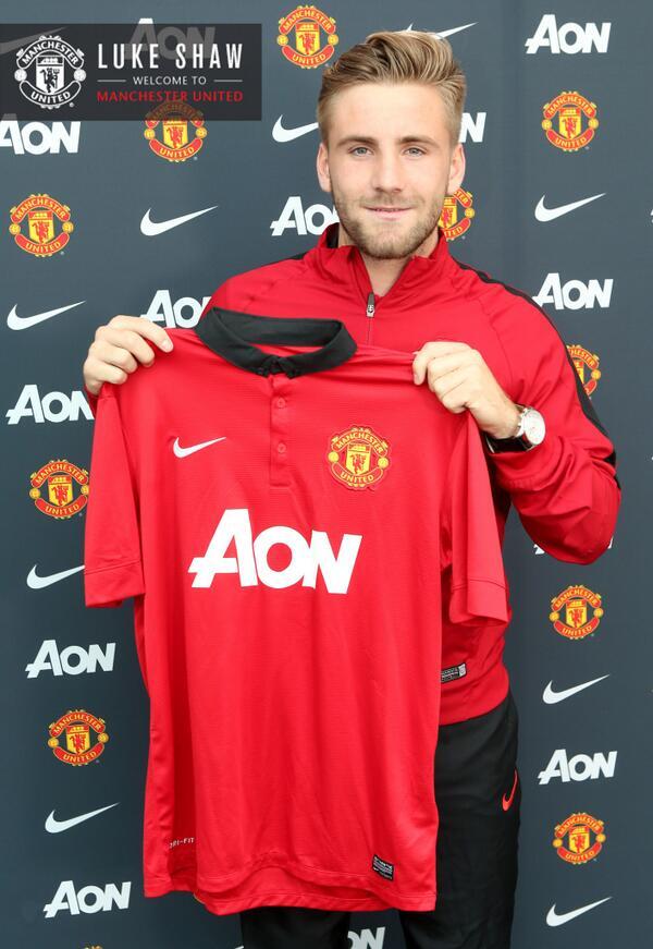 RdhietyaC's tweet photo. Alhamdulillah *angat tangan *"@UnitedMansion: Sah? Saaaaaaaah! *salaman* http://t.co/EbTlrs1JOP"