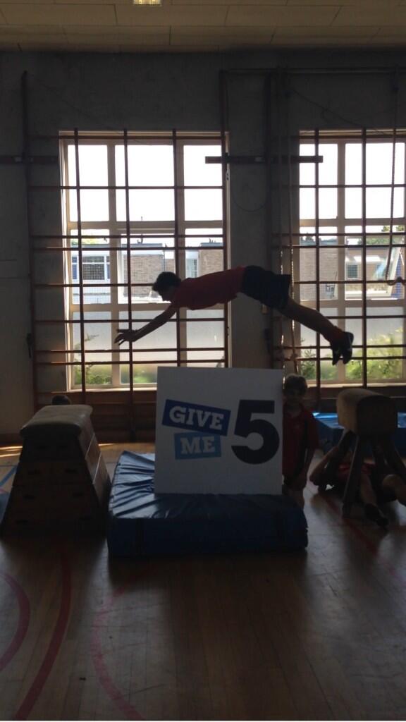 Today #Parkour #Coach #Mike came &amp; helped students #GiveMe5 <a href="/YouthSportTrust/">Youth Sport Trust</a> here's a few shots! #airtime