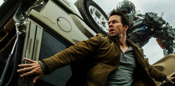 BuzzFeed's tweet photo. The Latest "Transformers" Movie Is Both Stupidly Spectacular And Spectacularly Stupid http://t.co/lPswE2xu7Q http://t.co/5pwQgV2Zki