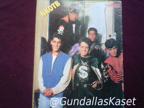 GundallasKaset's tweet photo. @meyri_kho personil NKOTB #Jordan Knight #Jonathan Knight #Joey McIntyre #Donnie Wahlberg #Danny Wood  #th90an http://t.co/9bbNsLvcgN