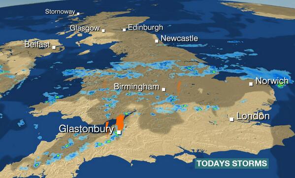 Whilst the thunderstorms have eased over East Anglia. There are some  hitting #Glastonbury #muddy Alex D