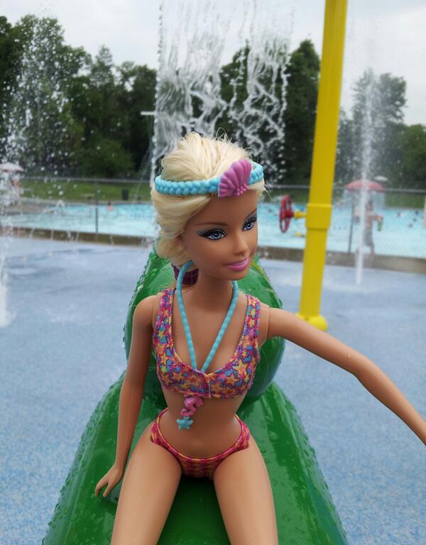 PoolBarbie12's tweet photo. Sprayground works!  #wherespoolbarbie  #lifeguardproblems http://t.co/rGZturapHa
