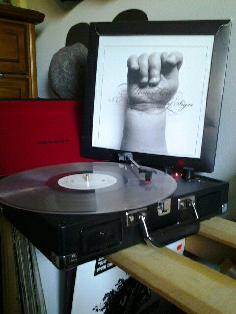 joepadawan's tweet photo. Flashback Friday
Bumping @atmosphere #TheFamilySign on that white vinyl today! Much love from the 714! http://t.co/HRZWWkfffY