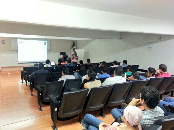 AAMBER_dgo's tweet photo. Alerta AMBER capacitando sociedades de alumnos de nivel superior en el Estado!! http://t.co/jXNFoCoUOR