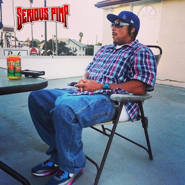 SeriousPimp's tweet photo. The OG @BIGTRAYDEEE reppin his Serious Pimp Locs!! #Pimpstagram #Eastsidaz #EastsideLBC http://t.co/nocIg8rLKM