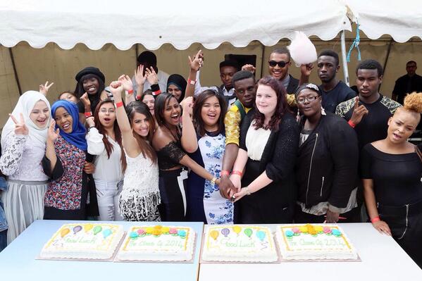 MonouXcollege's tweet photo. Cake cutting ceremony... #MonouxBBQ #Graduates2014 http://t.co/IRNfIV8Fxk