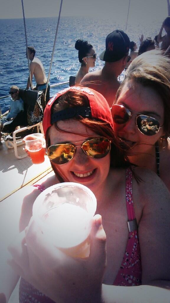 Get me back to gran carina #boatpary #holidayblues