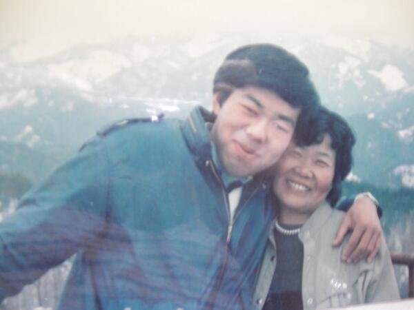 241801's tweet photo. @acmilan もお～この歳になるとBirhdayなんか嬉しく無いわ・・・過去の事が、懐かしいだけ、亡き妻との思い出・・・あの頃は良かった！ http://t.co/v0ftU9fPU0