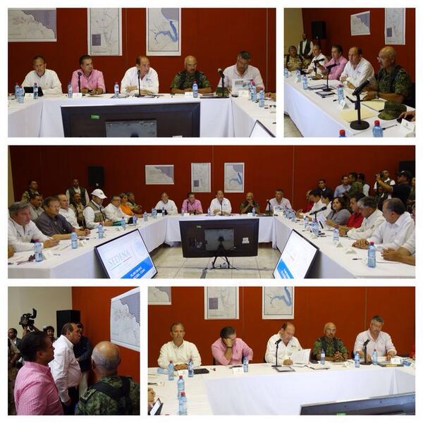 Reunión de evaluación y firma del decreto de estímulos fiscales a favor de damnificados en #Acuña #Coahuila