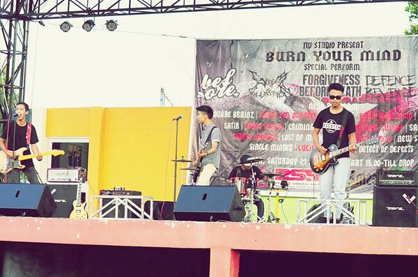 new <a href="/Motheristhebest/">MIB poppunk</a>