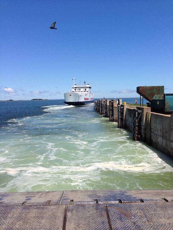 First day of the @NFLFerries peak season schedule. #longweekend #fullboatload #wharfinger