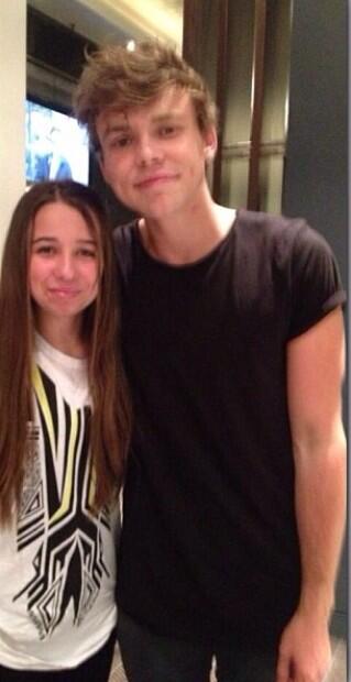 EscapingAmy's tweet image. ❆❆❆❆❆❆

Ashton Irwin,
You're the love of my life. 💕
A follow would mean everything.
Please @Ashton5SOS @5SOS

❆❆❆❆❆❆