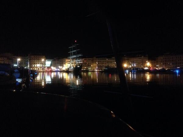 hatchikian's tweet photo. Marseille by nigth !!!! http://t.co/DvhlhZA3au
