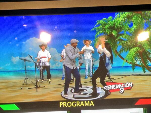 generacion9TV's tweet photo. Ya estamos al aire en nuestro último programa, muy pendientes que tenemos sabor costeño y la final de Fútbol Tenis. http://t.co/HUt5gpIWZR