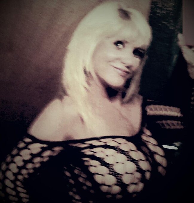 @JovanJordanXXX Hey sexy man TGIF... http://t.co/ztVboDtBgW<a class="tags" target="_blank" title="On Twitter" href="/?out=eyJ0eXAiOiJKV1QiLCJhbGciOiJIUzUxMiJ9.eyJpYXQiOjE3MjIxMDQ3ODEsImlzcyI6InR3cG9ybnN0YXJzLmNvbSIsIm5iZiI6MTcyMjEwNDc4MSwiZXhwIjoxNzUzNjQwNzgxLCJyZWRpcmVjdF91cmwiOiJodHRwczovL3R3aXR0ZXIuY29tL0pvdmFuSm9yZGFuWFhYIn0.7orI3QGCZy1xw79fyhNtYD5JE8KB1x8E0tP4AEeaqcSzQ8KJa0c5uslF0zb5DymORwIJQQUJ_DwyaoyL_nANDw">@JovanJordanXXX</a>