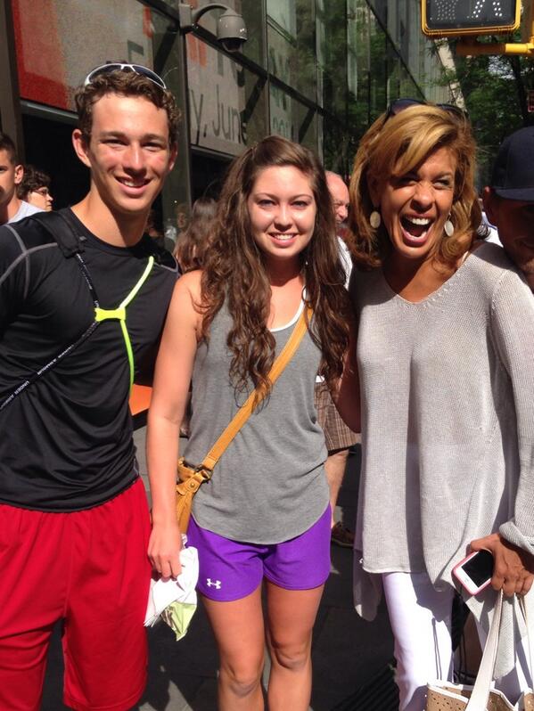 tarajackson710's tweet photo. Thanks for the pic @hodakotb 😄 http://t.co/WZMBU5EPHx
