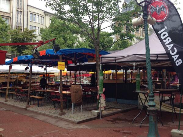 danielDT's tweet image. Le village gaulois s’éveille #Liège