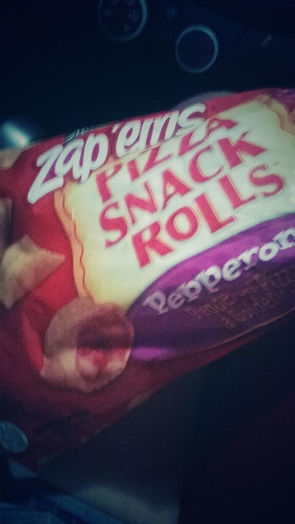 theanncam's tweet image. #foodporn #pizzapockets