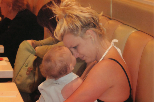 BSpears81's tweet photo. Esta foto me parte el corazon, unas ganas de ir a abrazarla! http://t.co/CTxfLNDJnR