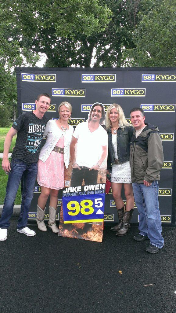 kwilliamson15's tweet photo. AA, row 14, seat 34 #Jake Owen http://t.co/D4Vt7P7cJz