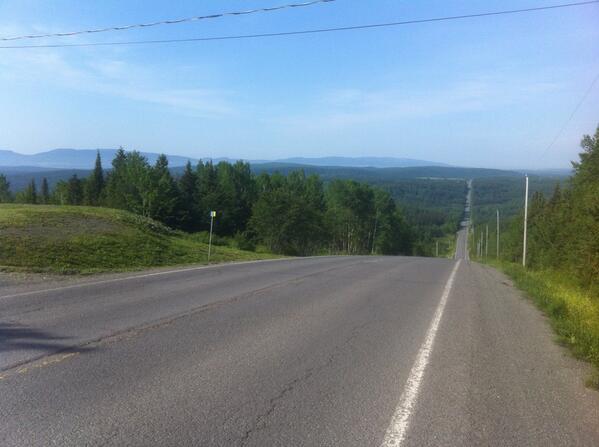 leogag1's tweet photo. En direction de Sayabec, de Sainte-Paule... On monte! http://t.co/esr8Rm48Uu