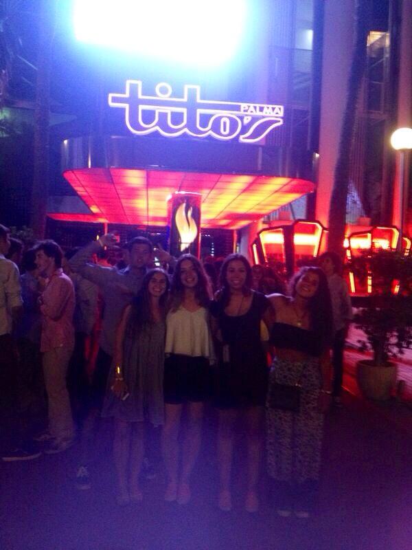 ale15martin's tweet photo. Adiós al mejor viaje con la mejor compañía @sofperagon @elecristobal @NataliaBorqueg #Mallorca2014 http://t.co/7nEJSX1rYQ