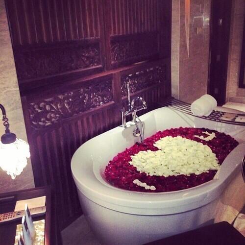 CuteFloristry's tweet photo. Relationship goals ❤️😍 http://t.co/D3lSaY8Kmg