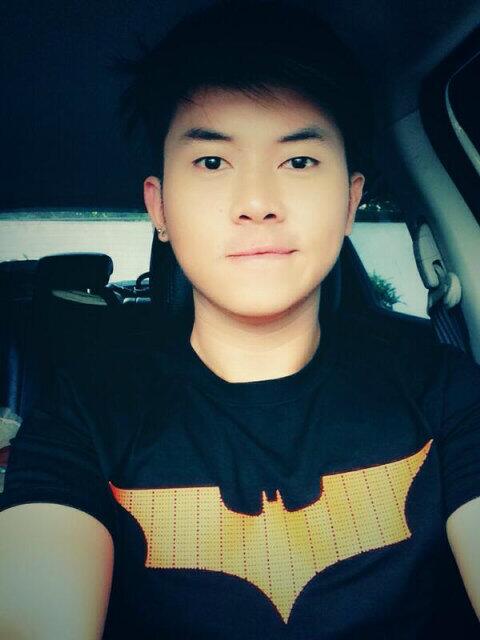 MnGCoraf_Mks's tweet photo. Selamat malam..sambiL nunggu taraweh liatin foto si charming @rafaell_16 yuk..hehehe=p#hugs http://t.co/22cX5JUTno