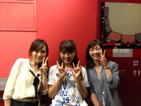 しほり Ny La みもりんライブ 最高でした かっとばせー すずこ やっとみれました 感動 O ﾟ ﾟ O 瀬名時代にもお世話になったことがある作曲家の Shiloさんと みもりんをサンドイッチ Http T Co 9lilnxb9dc Twitter