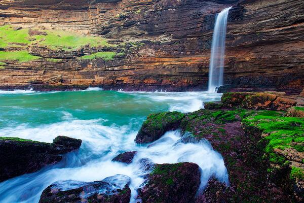 kingsleymcghee's tweet photo. #waterfallbluff falls directly into the ocean. Kickass!! @Roadtrippers http://t.co/T0lXGq9BP8