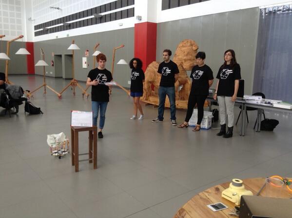 jsquiros's tweet photo. Proyecto 5: cápsula para procurar la enseñanza primaria universal en cualquier ámbito @outoftheboxDT http://t.co/5nhqRW0O9E