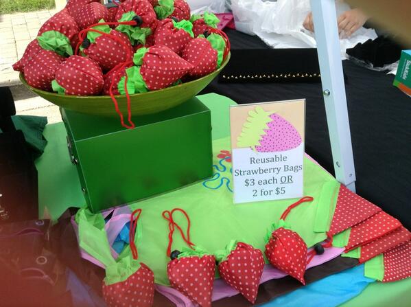 ecogirlca's tweet photo. Cool strawberry bags! http://t.co/xfC346Isa7